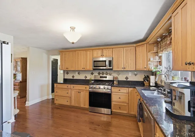 Homes for sale in Scriba, NY | 15 Meaney Cir, Scriba, NY 13126 | MLS# S1687020