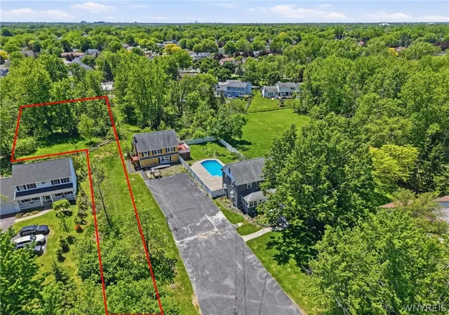 Homes for sale in Amherst, NY | 331 S Ellicott Creek Rd, Amherst, NY 14228 | MLS# B1686622