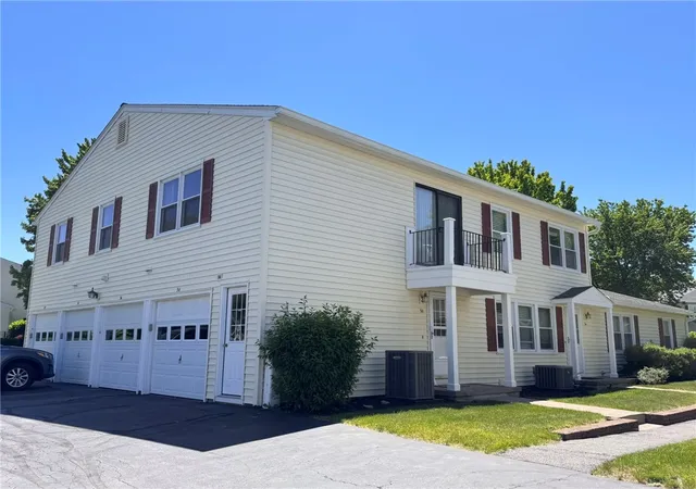 Homes for sale in Perinton, NY | 38 Arrowhead Wy S, Perinton, NY 14450 | MLS# R1687270