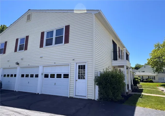 Homes for sale in Perinton, NY | 38 Arrowhead Wy S, Perinton, NY 14450 | MLS# R1687270