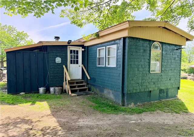 2nd image of 34777 Clayton Center Rd, Clayton, NY 13624 | MLS# S1687108