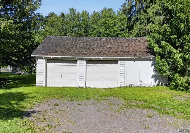 33rd image of 58 Canton St, Van Buren, NY 13027 | MLS# S1687029