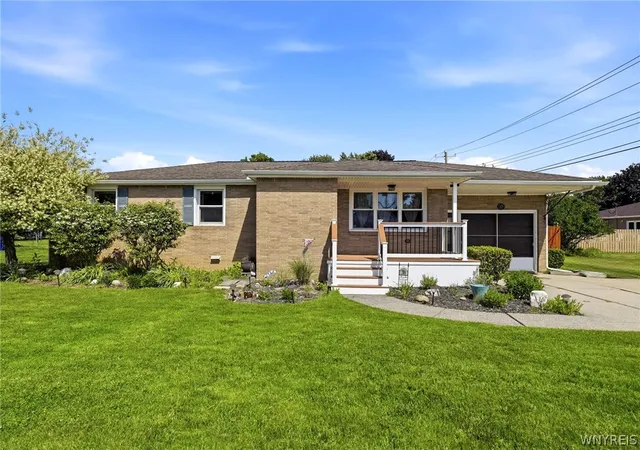 1st image of 17 Organ Cres, West Seneca, NY 14224 | MLS# B1686418