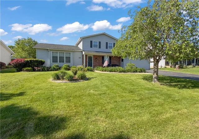 2nd image of 388 Olde Harbour Trl, Rochester, NY 14612 | MLS# R1685641