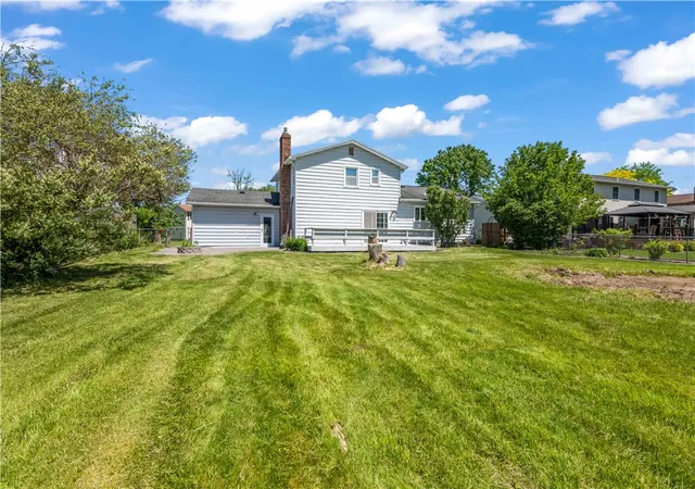 31st image of 388 Olde Harbour Trl, Rochester, NY 14612 | MLS# R1685641