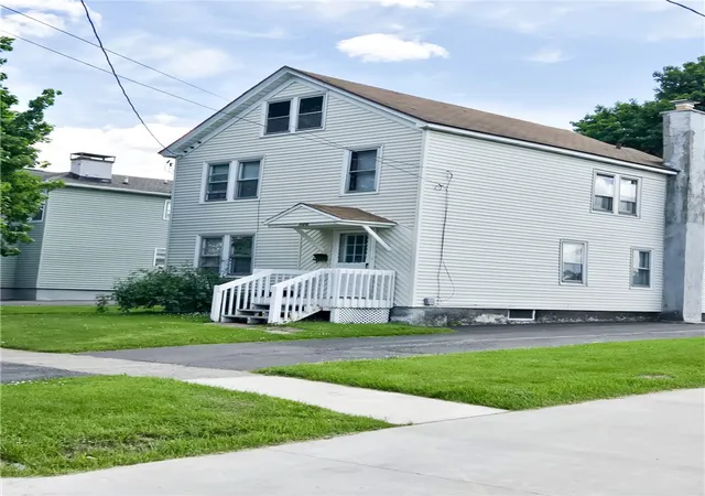 Homes for sale in Auburn, NY | 118 Cottage St, Auburn, NY 13021 | MLS# R1686824