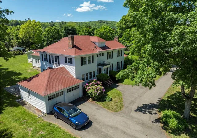 Photo 2 of Single family home for sale at 1159 W Water St, Elmira, NY 14905 | MLS# R1686816 | Listing updated on 2026-08-03