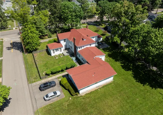 Photo 4 of Single family home for sale at 1159 W Water St, Elmira, NY 14905 | MLS# R1686816 | Listing updated on 2026-08-03