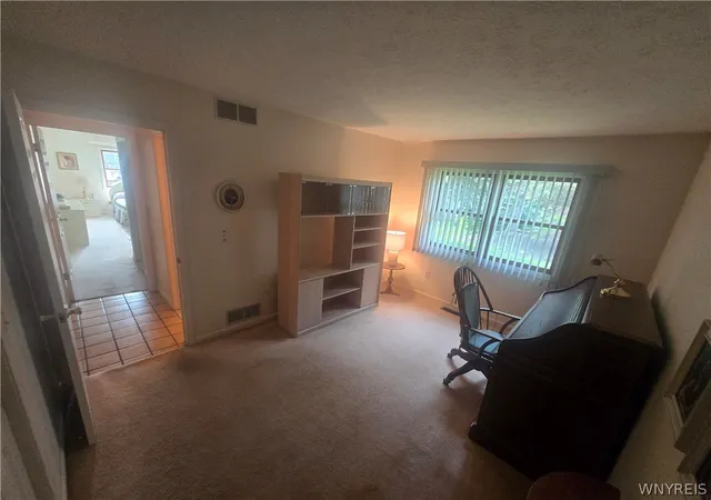 2nd image of 8 Thomasville Dr, Rochester, NY 14612 | MLS# B1686917