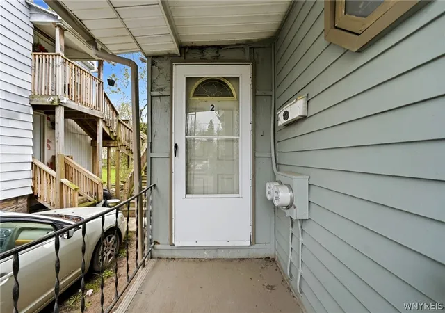 Photo 5 of Sale Pending at 204 Prospect Ave, Medina, NY 14103 | MLS# B1677582 | Listing updated on 2026-07-14