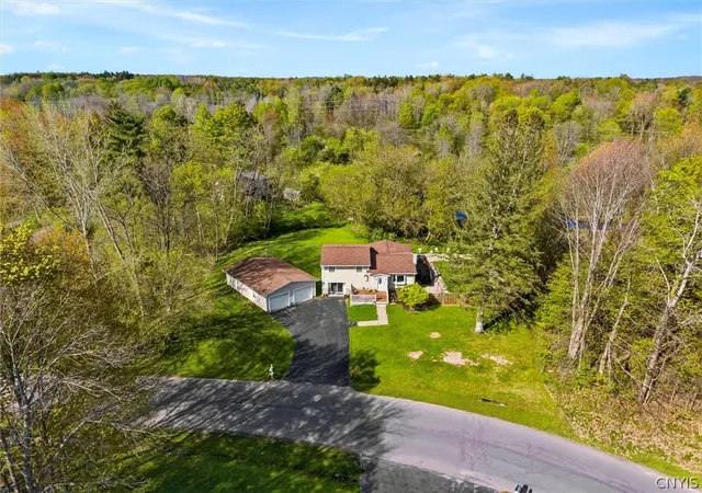Homes for sale in Volney, NY | 7 Foxwood Ave, Volney, NY 13069 | MLS# S1687416