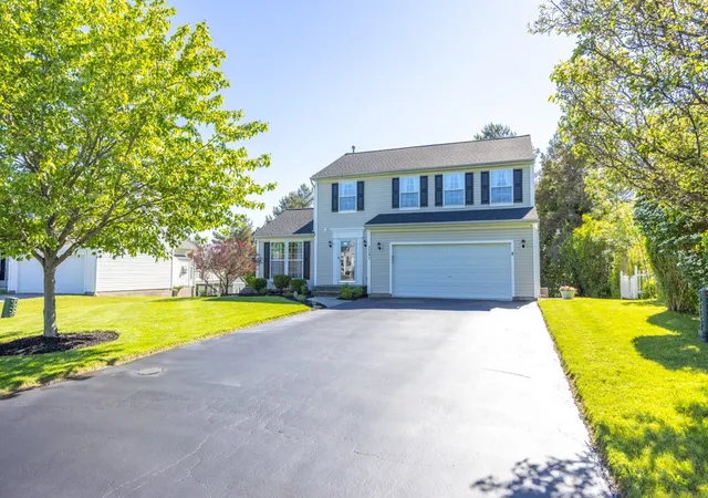Homes for sale in Macedon, NY | 3241 White Pine Ln, Macedon, NY 14502 | MLS# R1687133