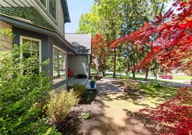 Photo 3 of Sale Pending at 23 Deerborne Ln, Spencerport, NY 14559 | MLS# R1685702 | Listing updated on 2026-07-26