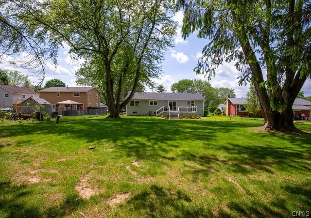 Homes for sale in Clay, NY | 17 Ardencrest Rd, Clay, NY 13090 | MLS# S1683601