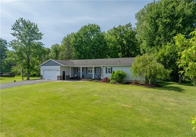 Homes for sale in Schroeppel, NY | 12 Clark Crest Dr, Schroeppel, NY 13135 | MLS# S1687587