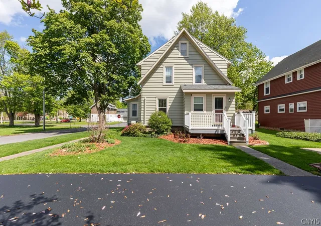 5th image of 307 Hickory St, Salina, NY 13088 | MLS# S1684919