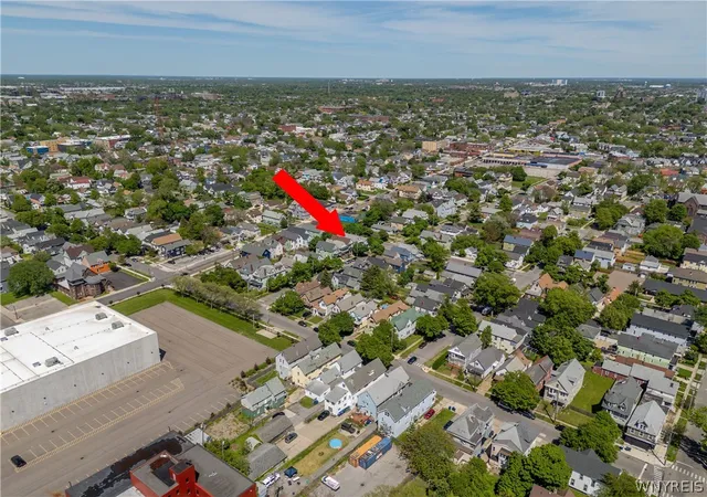 Listing Photo 2 - Condo for sale in building located at 30 Arkansas St, Buffalo, NY 14213 - Unit #