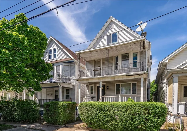 Listing Photo 4 - Condo for sale in building located at 30 Arkansas St, Buffalo, NY 14213