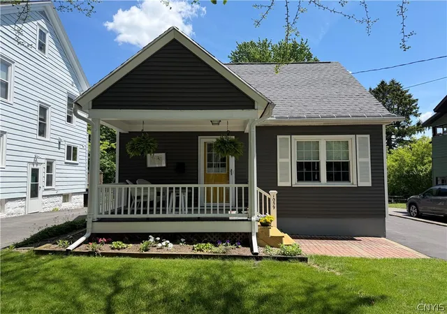 1st image of 1059 Westmoreland Ave, Syracuse, NY 13210 | MLS# S1687250