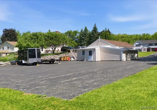 4th image of 699 Losson Rd, Buffalo, NY 14227 | MLS# B1682806