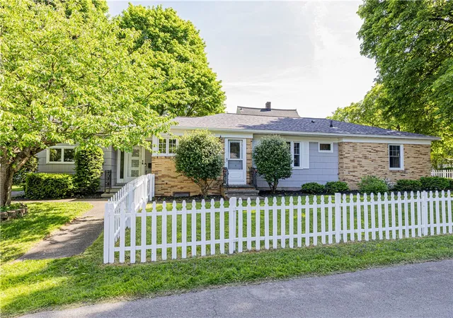 1st image of 11 Smyles Dr, Irondequoit, NY 14609 | MLS# R1687306