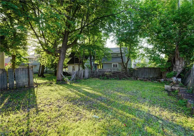 Photo 34 of Sale Pending at 20 Locust St, Rochester, NY 14613 | MLS# R1687635 | Listing updated on 2026-06-11