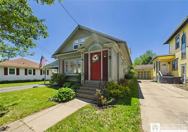 Homes for sale in Olean, NY | 903 Washington St, Olean, NY 14760 | MLS# R1687639