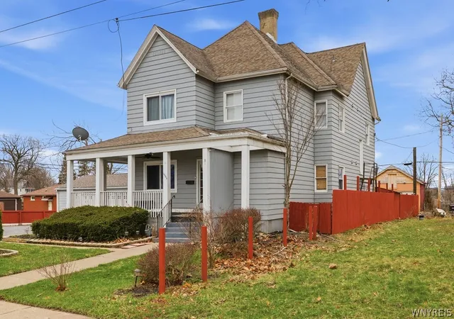 3rd image of 1606 8Th St, Niagara Falls, NY 14305 | MLS# B1687663
