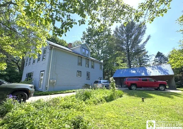 3rd image of 173 Stegelske Ave, Dunkirk, NY 14048 | MLS# R1685829