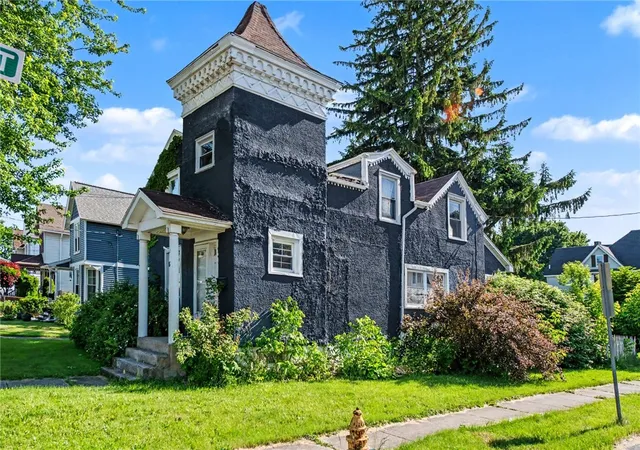 Homes for sale in Auburn, NY | 86 Nelson St, Auburn, NY 13021 | MLS# R1687000