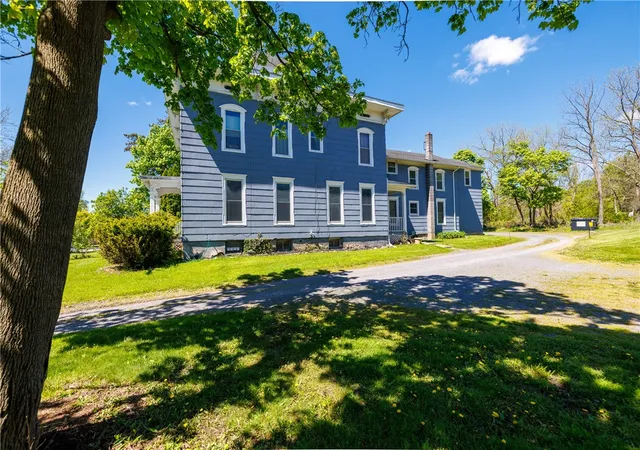 Homes for sale in Canandaigua City, NY | 336 Gibson St, Canandaigua City, NY 14424 | MLS# R1681596