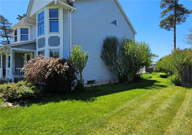 Homes for sale in West Seneca, NY | 45 Cedar Ridge Dr, West Seneca, NY 14224 | MLS# B1686545