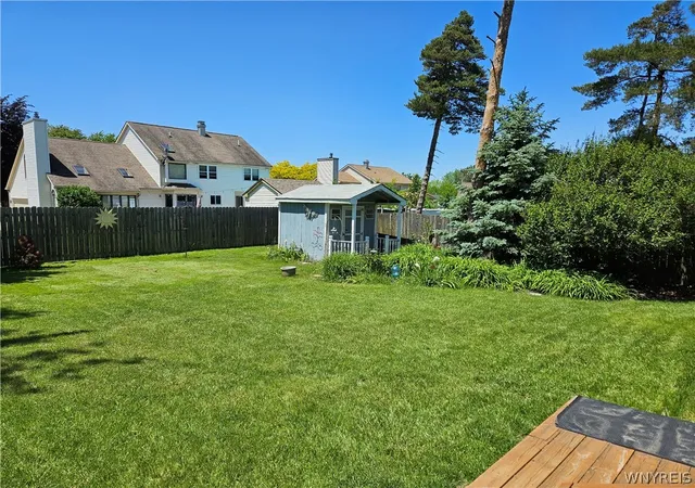 Homes for sale in West Seneca, NY | 45 Cedar Ridge Dr, West Seneca, NY 14224 | MLS# B1686545