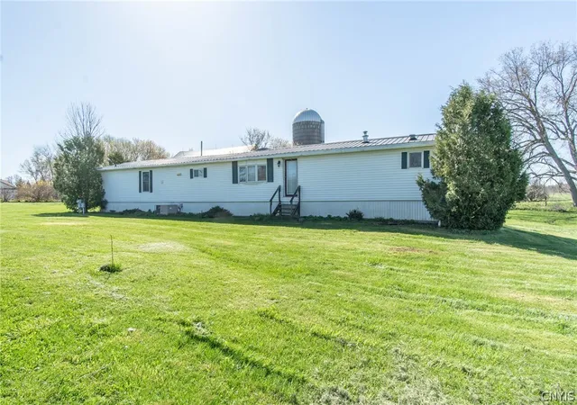 Homes for sale in Clayton, NY | 36976 State Route 12e, Clayton, NY 13624 | MLS# S1687427
