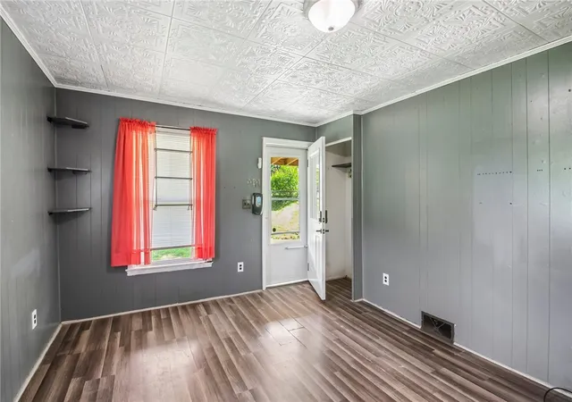 Homes for sale in Murray, NY | 54 East Ave, Murray, NY 14470 | MLS# R1685199