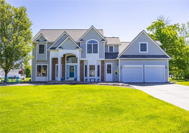 2nd image of 83 Saint Elias Cir, Rochester, NY 14626 | MLS# R1687254