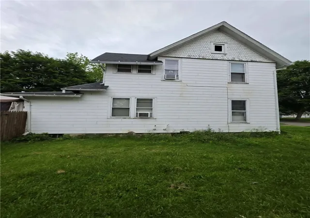 Photo 3 of Single family home for sale at 606 Falck St, Elmira, NY 14904 | MLS# R1687326 | Listing updated on 2026-08-02
