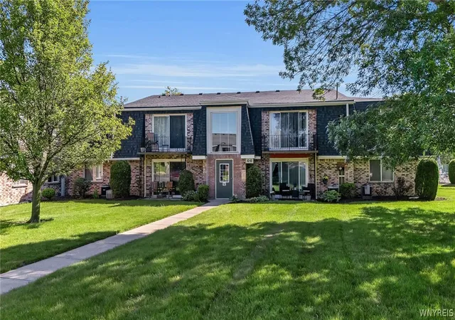1st image of 46b Foxberry Dr, Getzville, NY 14068 | MLS# B1686814