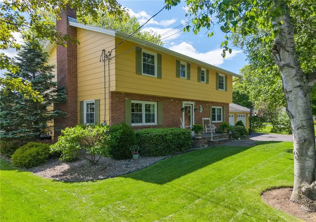 2nd image of 155 Fair St, Schoharie, NY 12157 | MLS# R1685811