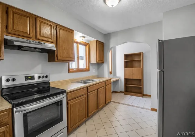Photo 3 of Single family home for sale at 40 W Winspear Ave #S, Buffalo, NY 14214 | MLS# B1685008 | Listing updated on 2026-08-03