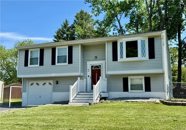 Homes for sale in Clay, NY | 8142 Scotia Ln, Clay, NY 13090 | MLS# S1681199
