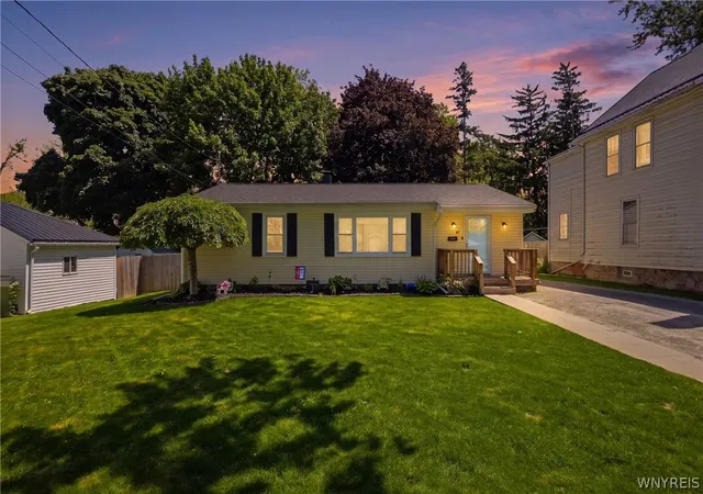 2nd image of 61 Adam St, Lockport City, NY 14094 | MLS# B1687260