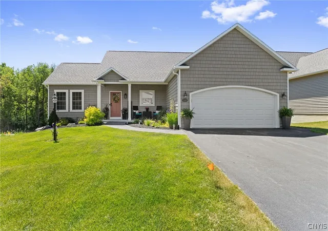 1st image of 5166 Jupiter Inlet Wy, Syracuse, NY 13215 | MLS# S1686428