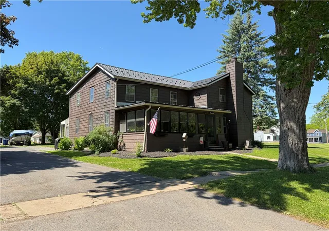 Homes for sale in Seneca Falls, NY | 14 Seneca St, Seneca Falls, NY 13148 | MLS# R1687736