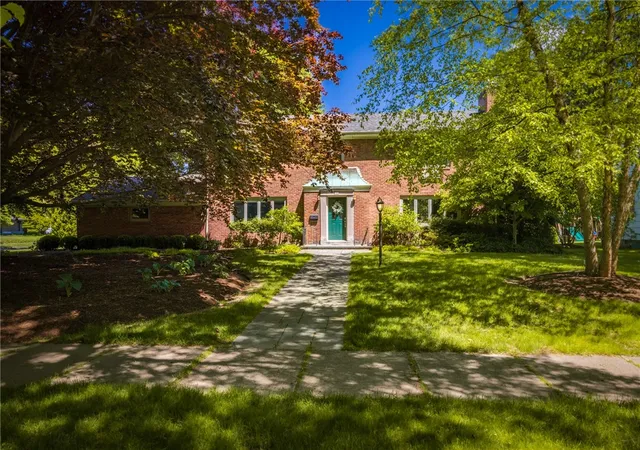 Homes for sale in Brighton, NY | 170 Edgemoor Rd, Brighton, NY 14618 | MLS# R1686447