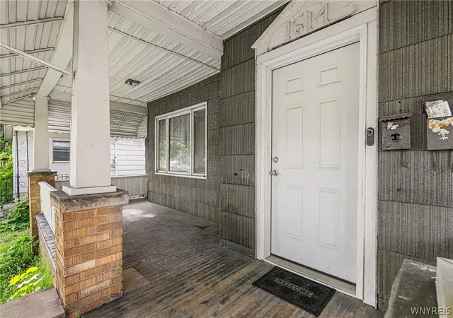 4th image of 1614 Ferry Ave, Niagara Falls, NY 14301 | MLS# B1686558