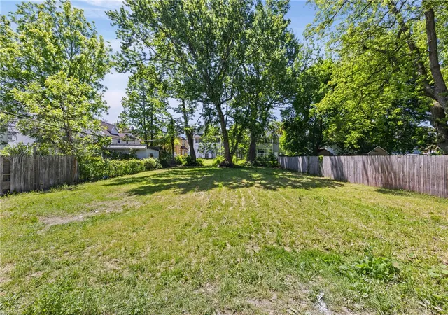 26th image of 347 349 Flower City Park #347, Rochester, NY 14615 | MLS# R1685838