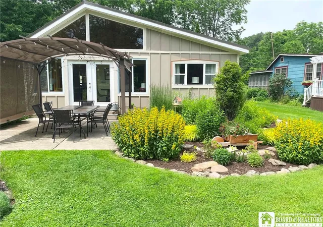 3rd image of 5541 Summit Ave, Bemus Point, NY 14712 | MLS# R1686798