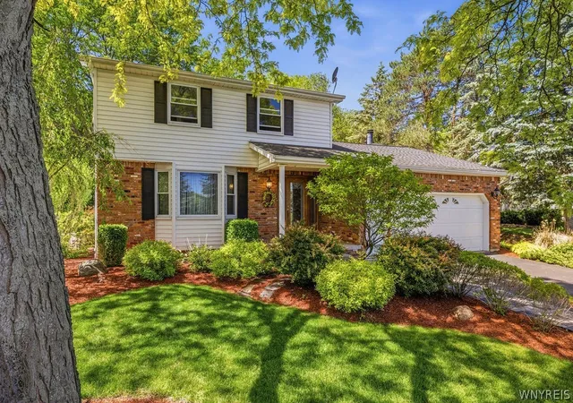 1st image of 5788 Stone Rd, Lockport, NY 14094 | MLS# B1687701