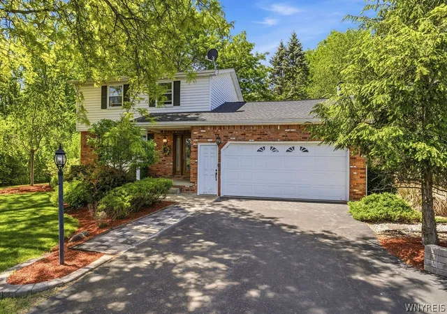 38th image of 5788 Stone Rd, Lockport, NY 14094 | MLS# B1687701